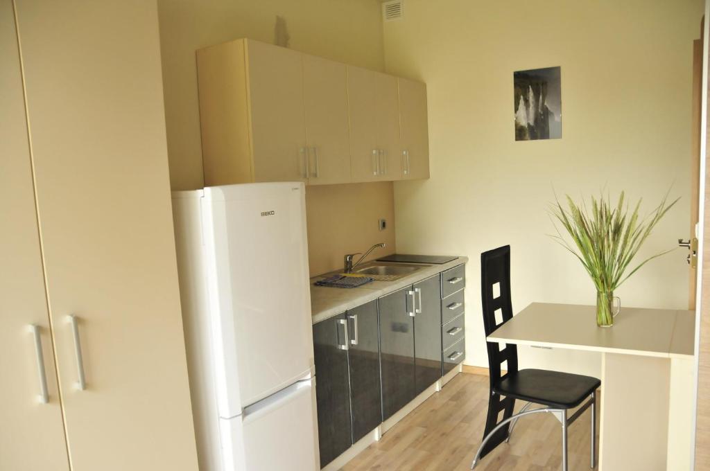 Apartamentai Trys Pusys Šventoji Zimmer foto