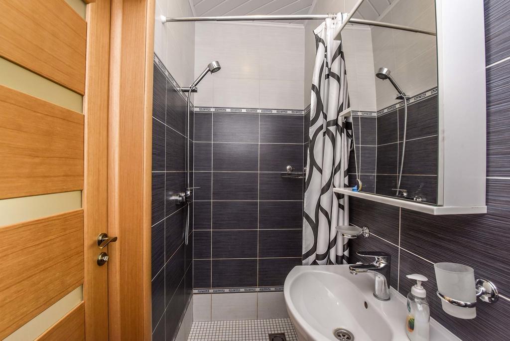 Apartamentai Trys Pusys Šventoji Exterior foto